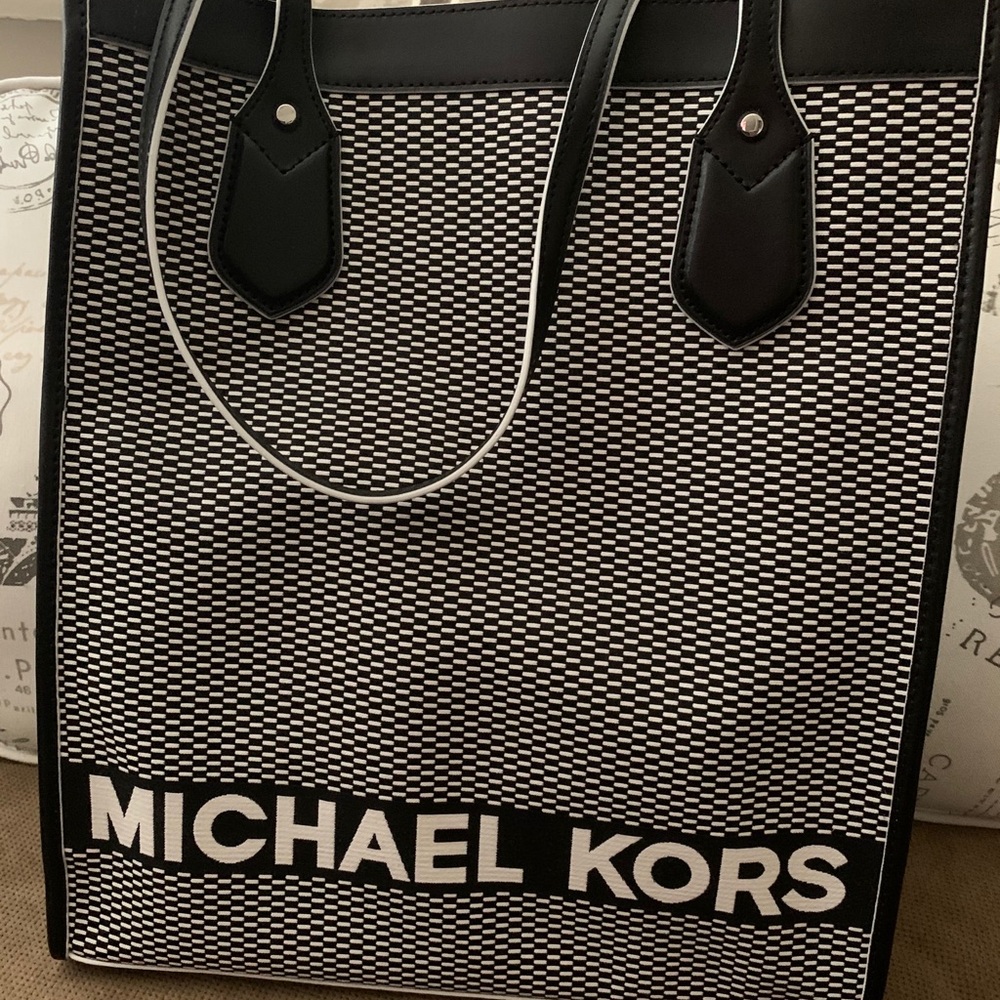 Michael Kors Tote